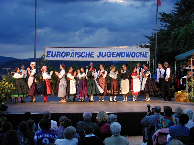 Bühnenauftritt bei der Europäischen Jugendwoche